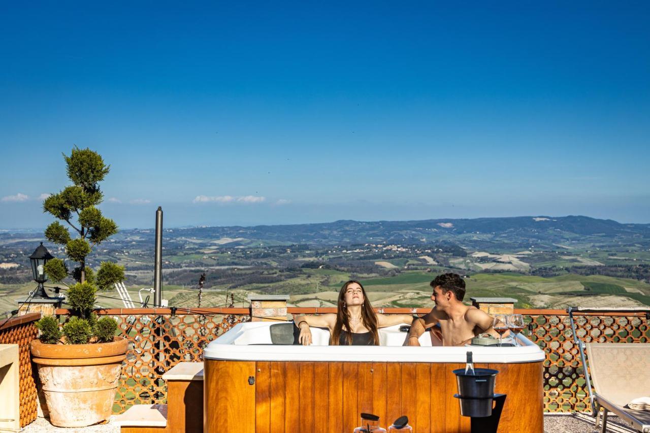 Agri Apartment La Terrazza La Ripadoro Chianni Exteriér fotografie